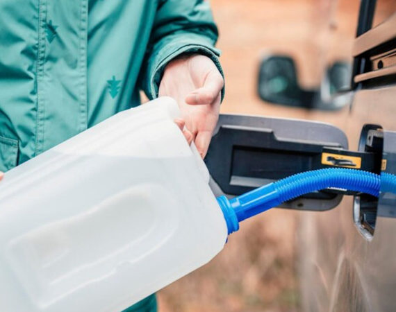 remplir la cuve a eau fourgon ou camping car